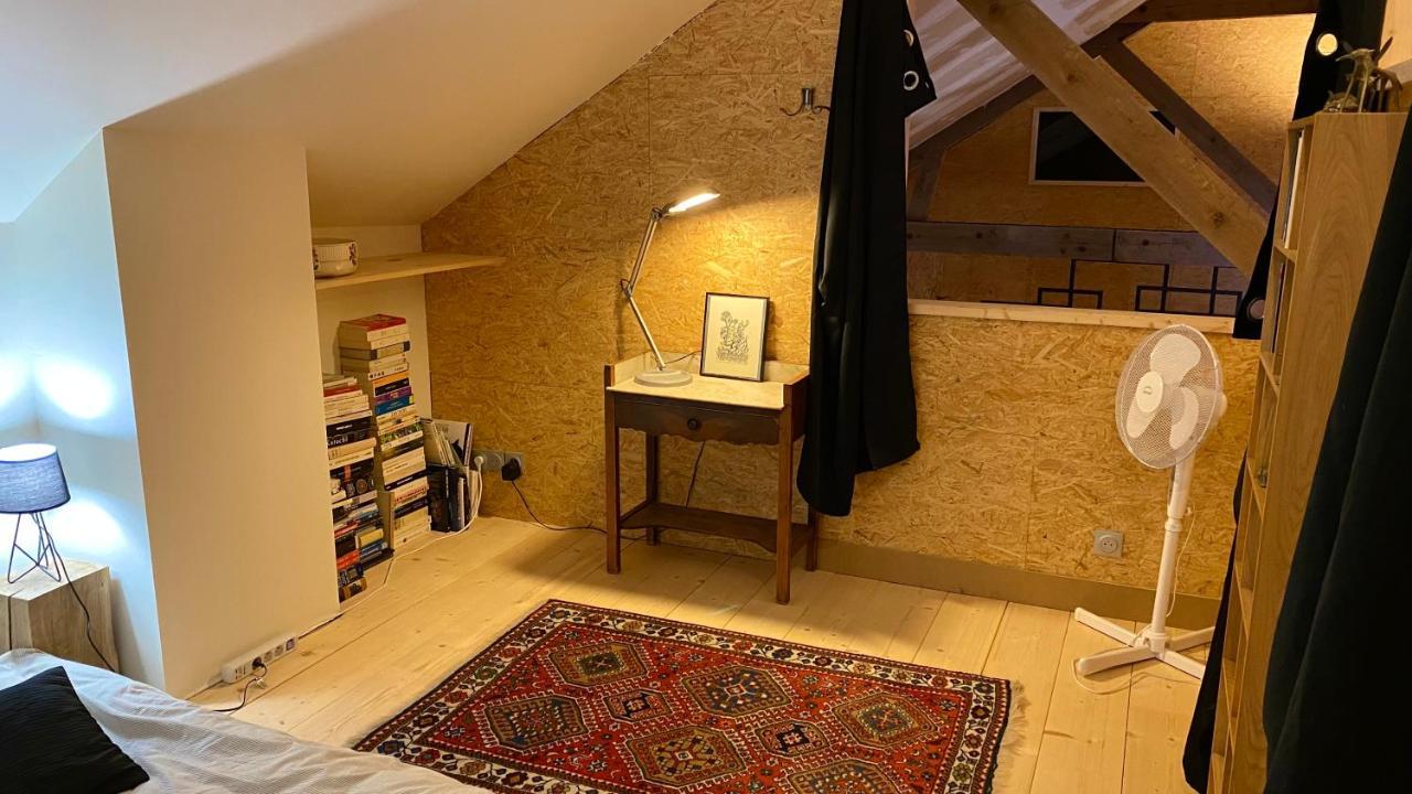 Le prieuré de Sainte Vertu Esterno foto